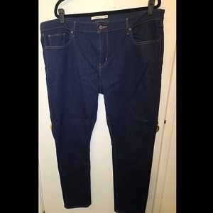 Levis 711 Skinny Jeans, Size 24